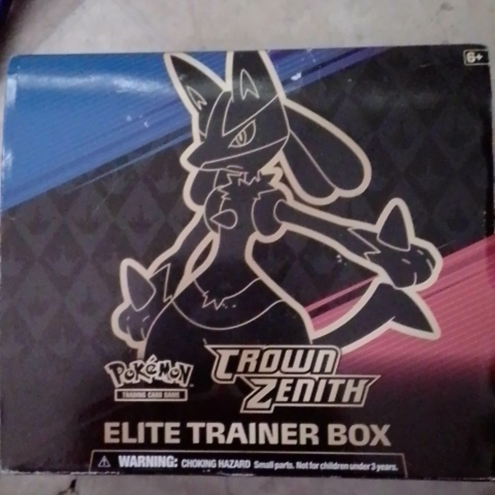 Pokemon elite trainer box